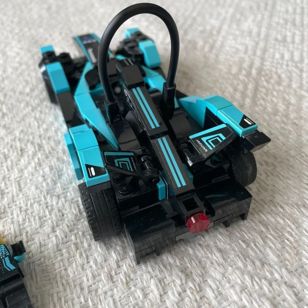 LEGO Speed Champions Formula E Panasonic Jaguar 76898 NOT COMPLETE